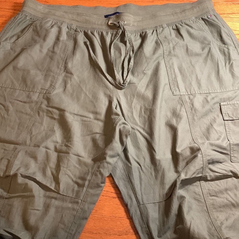 Tommy Hilfiger Sz 3X cargo/jogger cool/comfy olive green pants w/button-up cuff - Picture 3 of 12